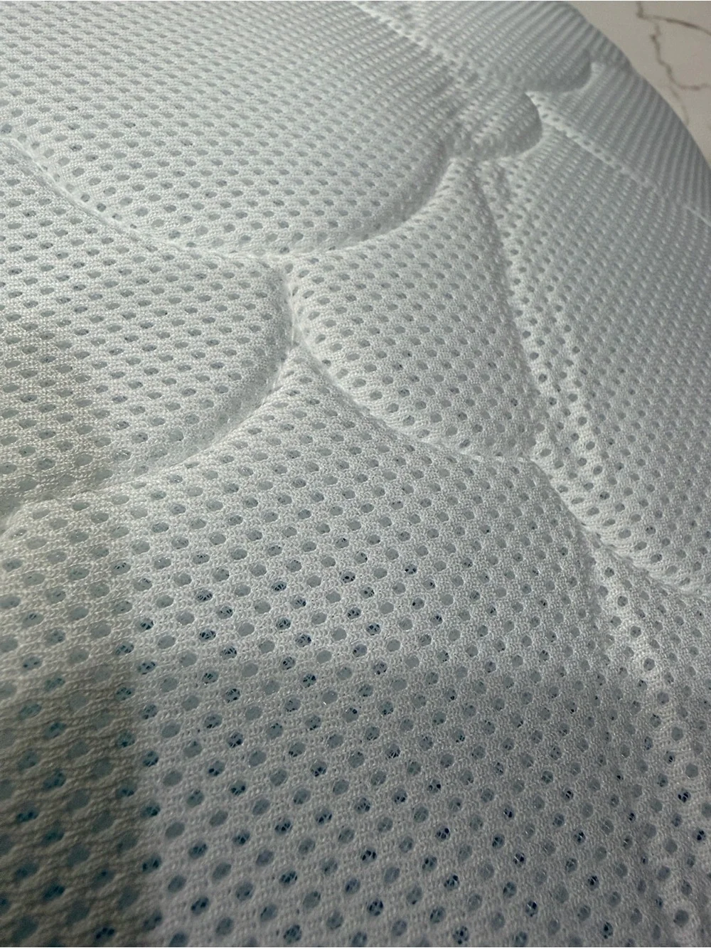 Newton White Quilted Breathable Waterproof Mattress Cover NWOT